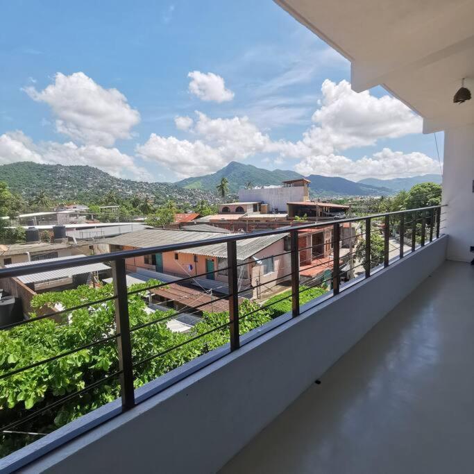 Large And Comfy Apartment, Near Dt And Principal Beach! Zihuatanejo Kültér fotó